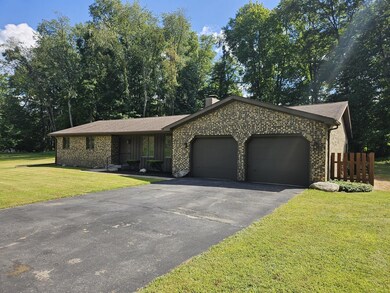 3866 W Pawnee Dr, La Porte, IN 46350 - photo 7