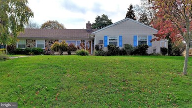 201 Kendon Dr, Easton, PA 18045 - photo 3