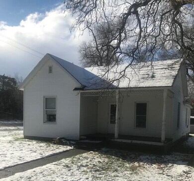 326 Alpine St, Wayland, MI 49348 - photo 2