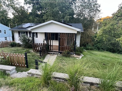 130 Moran Ave, Dunbar, WV 25064 - photo 2