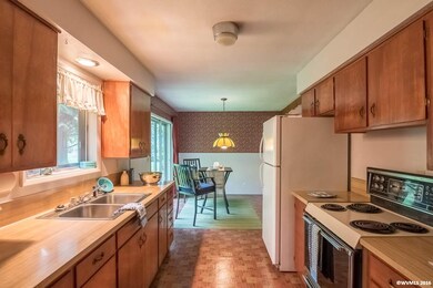 40968 N McCully Mountain Rd, Lyons, OR 97358 - photo 7