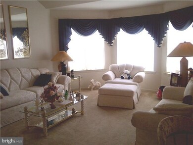 201 E Flagstone Dr, Newark, DE 19702 - photo 4