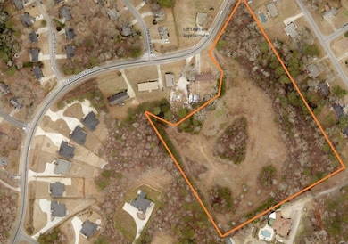 916 Tab Roberts Rd, Lawrenceville, GA 30043 - photo 2