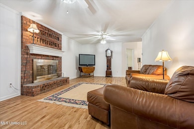 05-05-2627691mi-4040 Windermere Dr