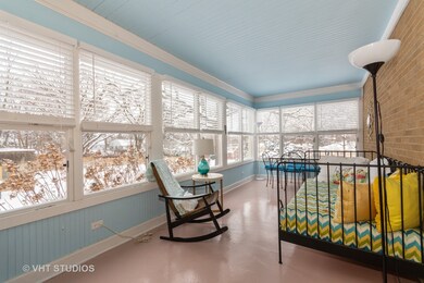 932 Brook St, Elgin, IL 60120 - photo 2