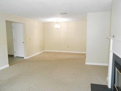 42 Chapman Place unit 42, Leominster, MA 01453 - photo 5