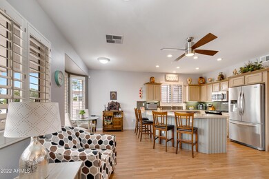 Verde Ridge Kitchen - Family Rm
