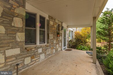 209 Stonehouse Ln, Wyncote, PA 19095 - photo 7