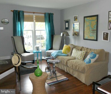 6376 Chimney Wood Ct, Alexandria, VA 22306 - photo 2