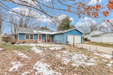 1908 Barberry Cir, Champaign, IL 61821 - photo 2