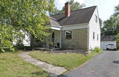 Driveway to detached Garage