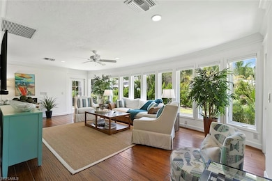 2700 Treasure Ln, Naples, FL 34102 - photo 4