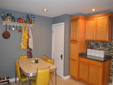 4 Troy St, Nashua, NH 03064 - photo 4