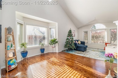 25731 Abbey Dr unit 10, Novi, MI 48374 - photo 6