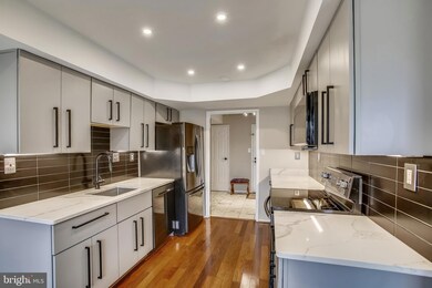 Treebrooke unit 309, Oakton, VA 22124 - photo 4