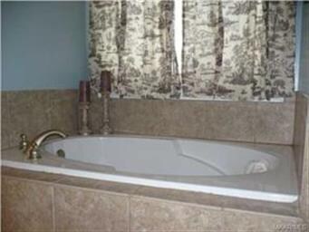 jetted tub