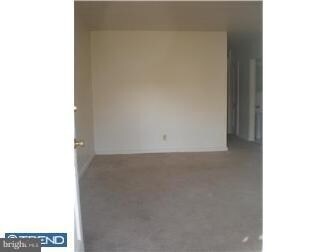 525 Page St, West Deptford, NJ 08096 - photo 2