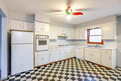 Eat in Kitchen