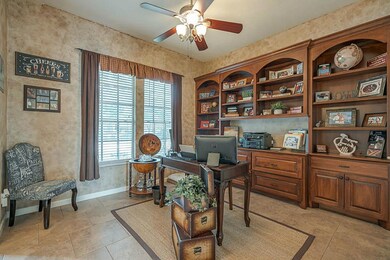 29822 Sparkling Creek Dr, Spring, TX 77386 - photo 5