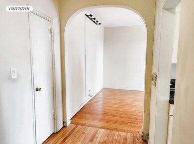 Brady Court unit 621, Bronx, NY 10462 - photo 7