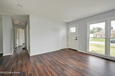 9003 Brandywyne Dr, Louisville, KY 40291 - photo 3