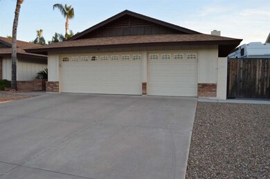 3 car garage with A/C