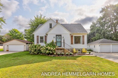 2-web-or-mls-245 N Jefferson St, Zeeland