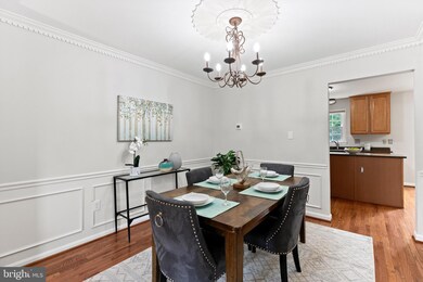 2010 Pieris Ct, Vienna, VA 22182 - photo 7