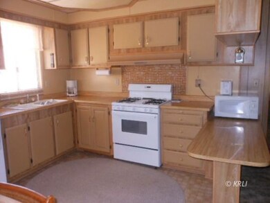 40 Buckhorn Dr, Bodfish, CA 93205 - photo 2