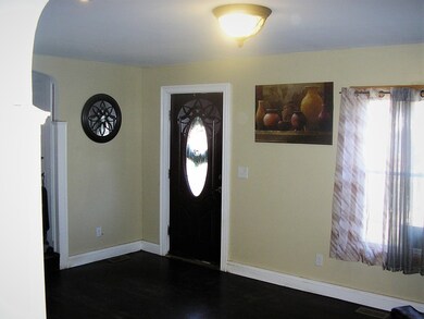 122 Edgemont St, Springfield, MA 01109 - photo 7