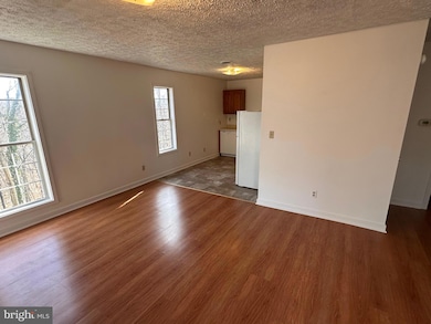 30 Westridge Dr unit B, Berkeley Springs, WV 25411 - photo 2