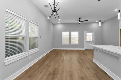 6918 Dumble St unit B, Houston, TX 77021 - photo 5