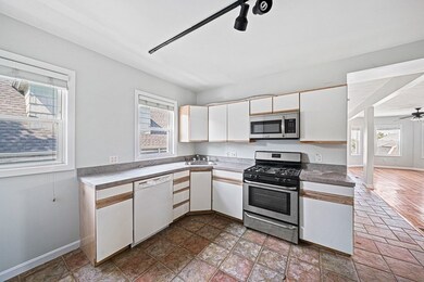 22 N Munroe Terrace unit 3, Boston, MA 02122 - photo 7