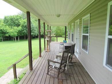 250 Buffalo Bottom Rd, Linden, TN 37096 - photo 4