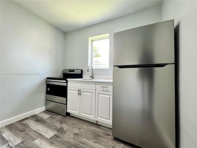 2318 Freedom St unit 8, Hollywood, FL 33020 - photo 6