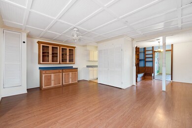 313 Sycamore St, Alvin, TX 77511 - photo 6