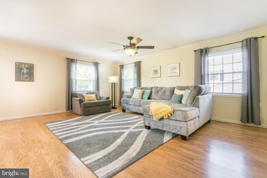 3022 Traymore Ln, Bowie, MD 20715 - photo 2