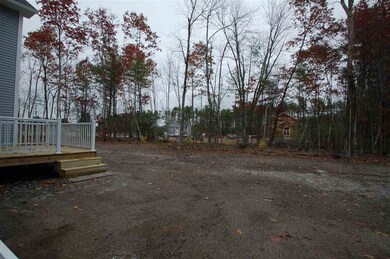 4 Harvest Ct unit 8, MerriMacK, NH 03054 - photo 2