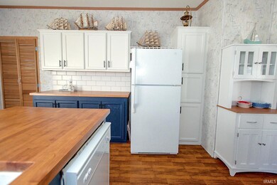 2630 E Skinner Lake Dr N, Albion, IN 46701 - photo 7