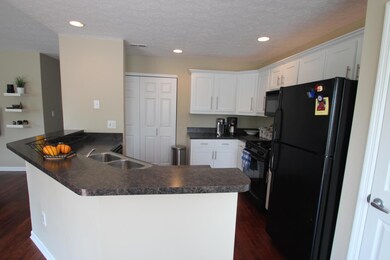 Kitchen (2)