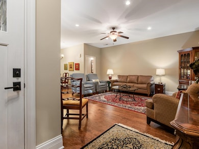 174 E Gay St unit G6, Columbus, OH 43215 - photo 3