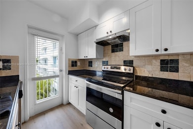 10001 W Bay Harbor Dr unit 404, Bay Harbor Islands, FL 33154 - photo 6