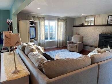 1121 Nursery St, Fogelsville, PA 18051 - photo 3