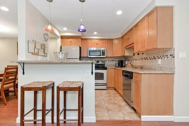 11 Royal Crest Dr unit 4, Randolph, MA 02368 - photo 4