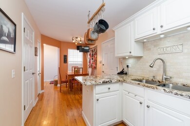 120 Pembroke Cir unit 46C3, Lake Bluff, IL 60044 - photo 6