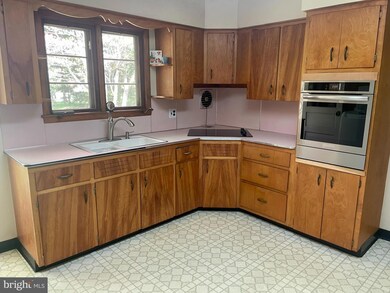 336 Dutch Neck Rd, East Windsor, NJ 08520 - photo 5