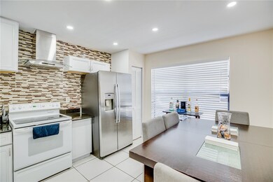 5360 Mendoza St unit two, West Palm Beach, FL 33415 - photo 7