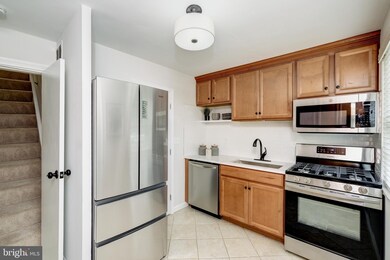 116 S Spring St, Falls Church, VA 22046 - photo 7