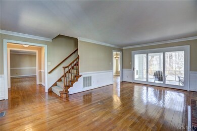 Another angle of Fam Room