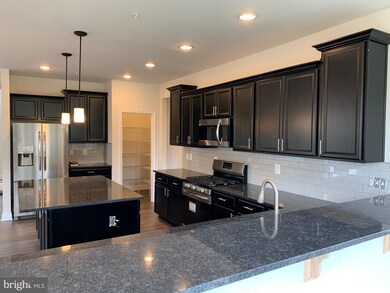 3722 Pentland Hills Dr, Upper Marlboro, MD 20774 - photo 4